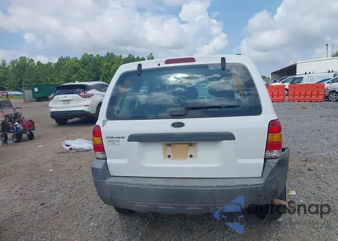 2005 Ford Escape Xls из США, поврежденный, VIN 1FMYU02Z75KB43599